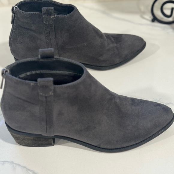 Boots Ankle Heels By Cato - Picture 4 of 7